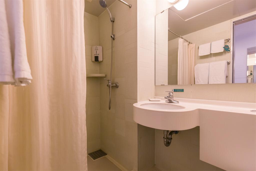 Jinjiang Inn - Beijing Middle Shiyan Road מראה חיצוני תמונה